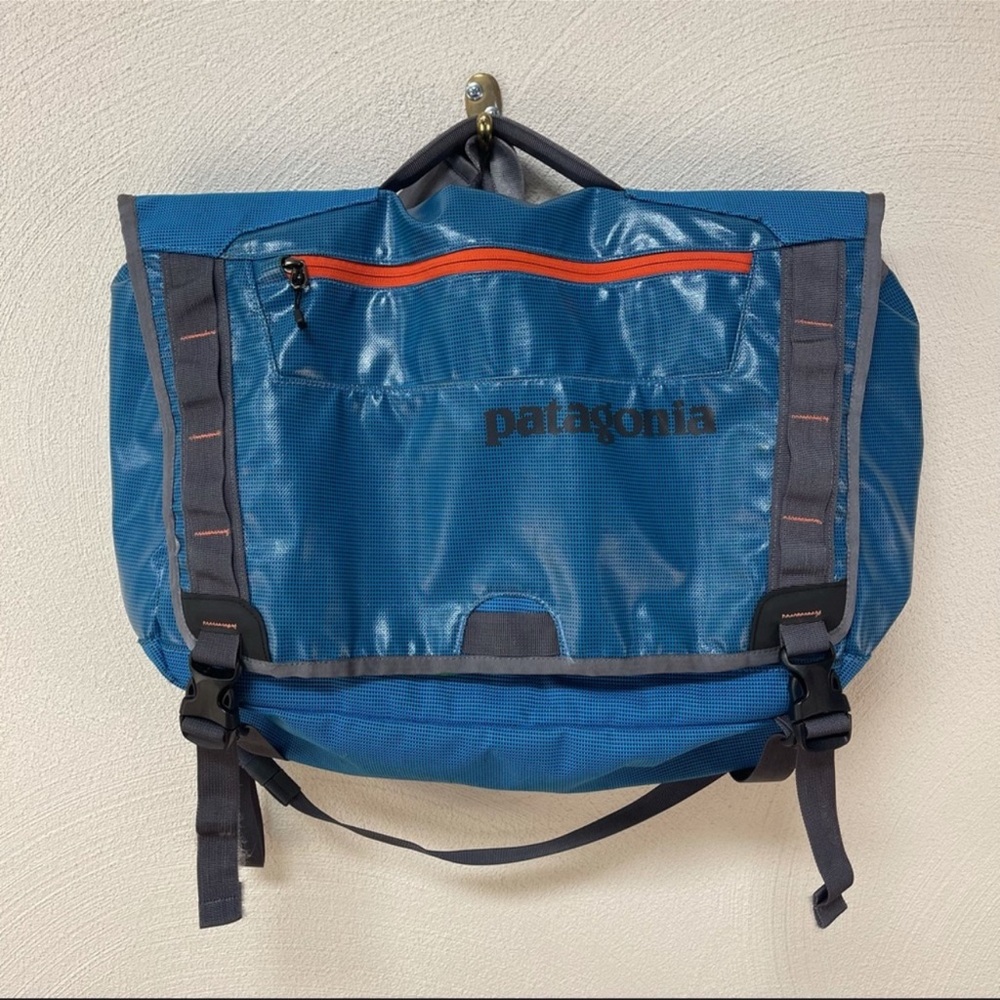 Patagonia Blue Crossbody Messenger Laptop Bag - Picture 1 of 6